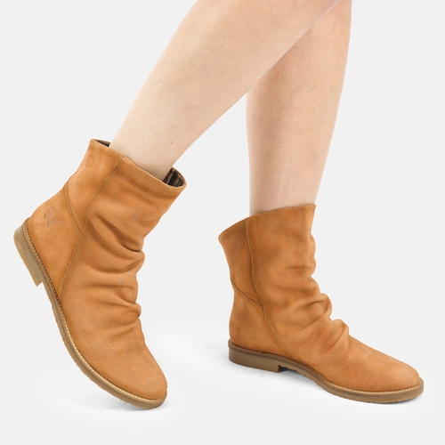 CLASH 8888 NOBUCK CLAY